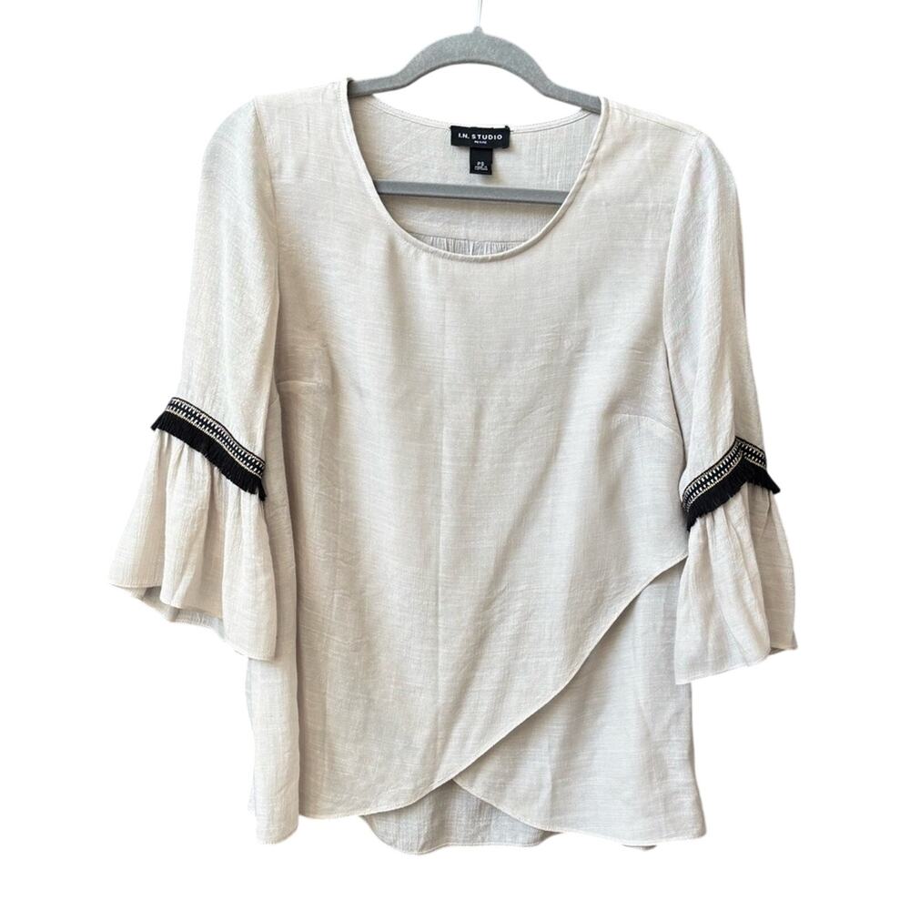 I.N. Studio Boho Linen Blouse with Asymmetrical Hem and Ruffle Sleeves Size PS - Picture 2 of 8